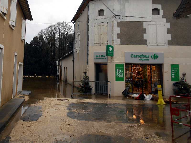 Inondation-Javerlhac.jpg